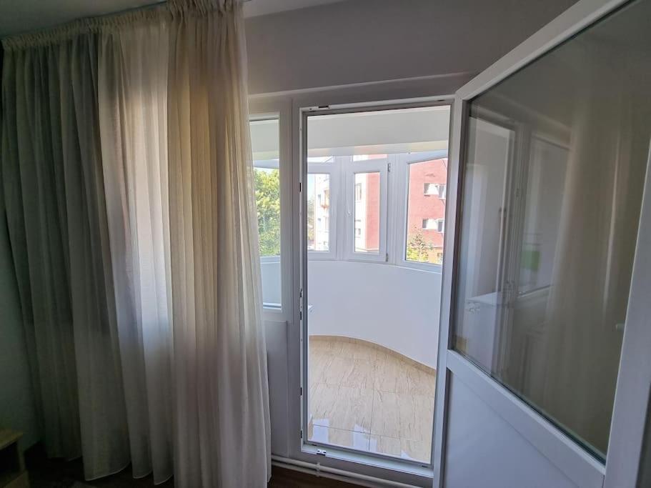 Garsoniera Maria 2 Apartment Турда Екстериор снимка