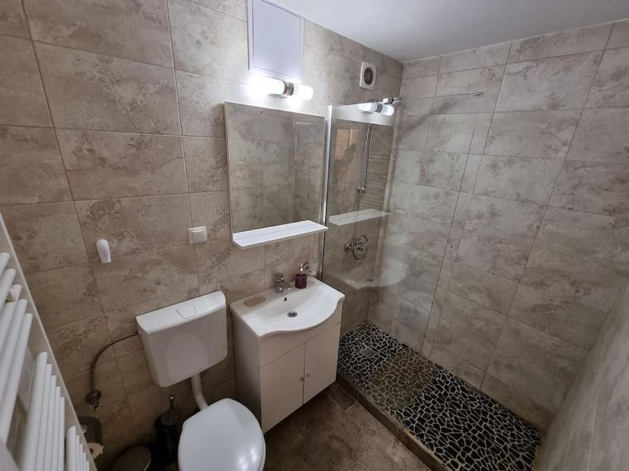 Garsoniera Maria 2 Apartment Турда Екстериор снимка